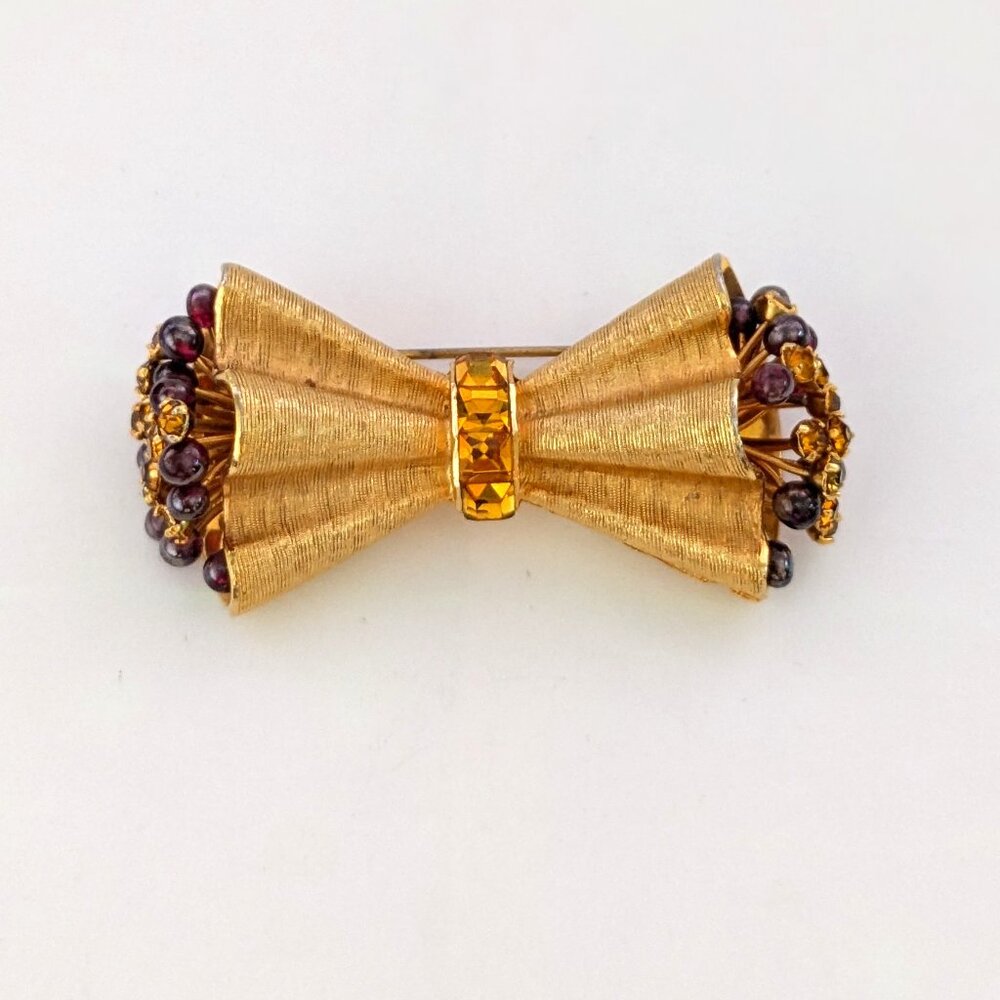 Vtg. RARE BENEDIKT N.Y. Gold Tone Topaz Rhinestone Purple Beaded Bow Brooch Pin